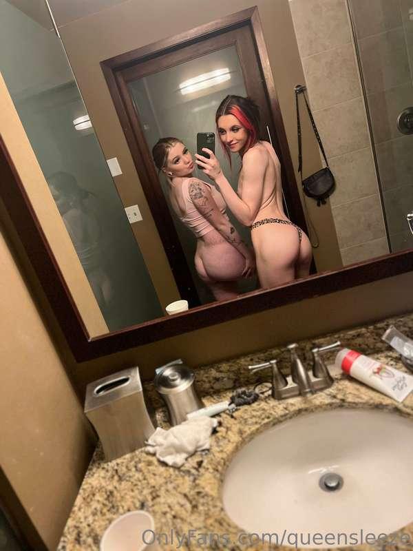 @pandorascornerxox sub to my sweet & sexy best friend!! 😈 sh..