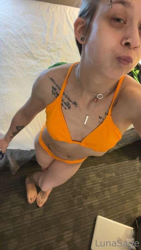 Orange will forever be a Vibe 🧡😍🔥