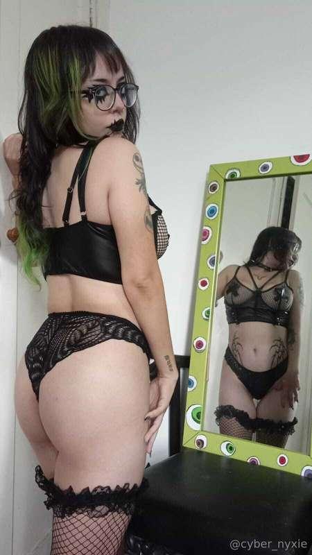 cyber_nyxie image #4