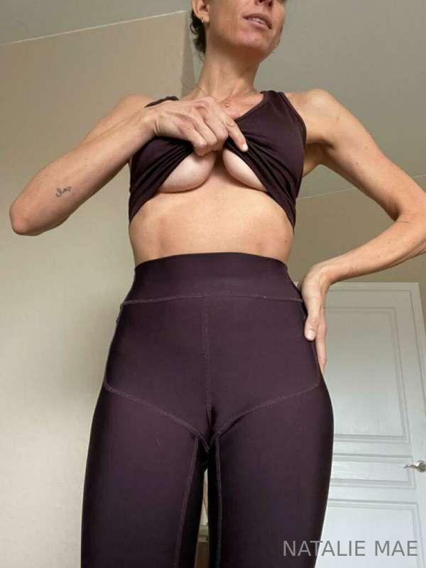 Like my yoga outfit???