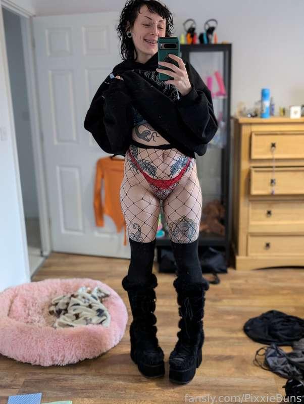 pixxiebuns image #2