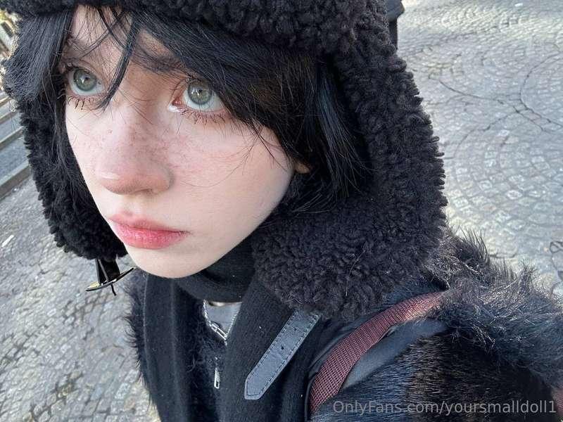 yoursmalldoll1 image #0