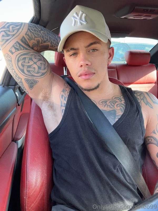 My eyes get you hynotised😵‍💫