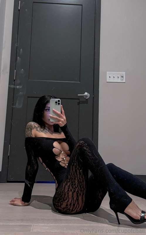 Lookin for a face to sit on, any takers? 