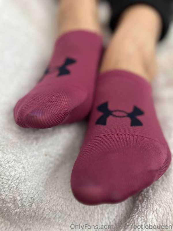 mrs_footjobqueen image #7