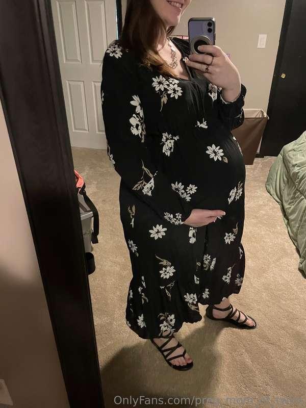 Went to a baby shower today and this was my outfit 😊 cute ri..