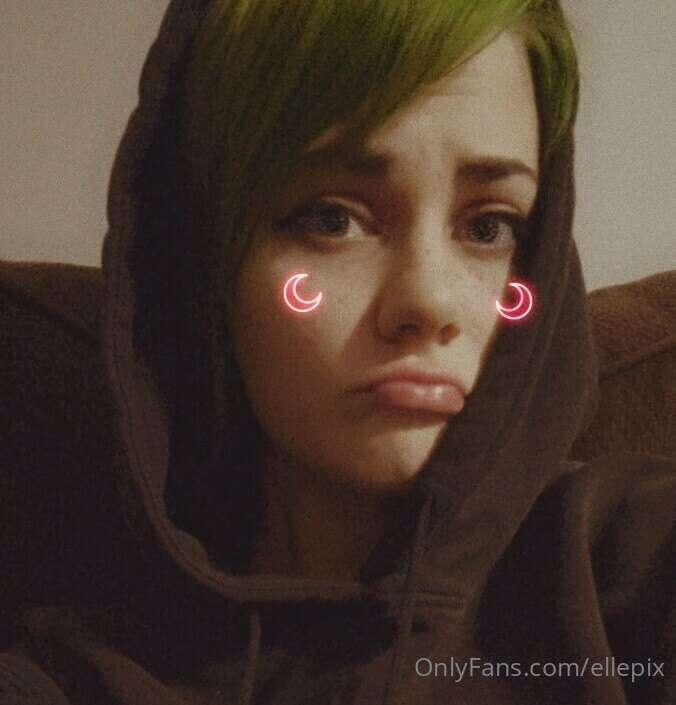 I'm a big sad baby rn. Tell me I'm cute n send pics of your ..
