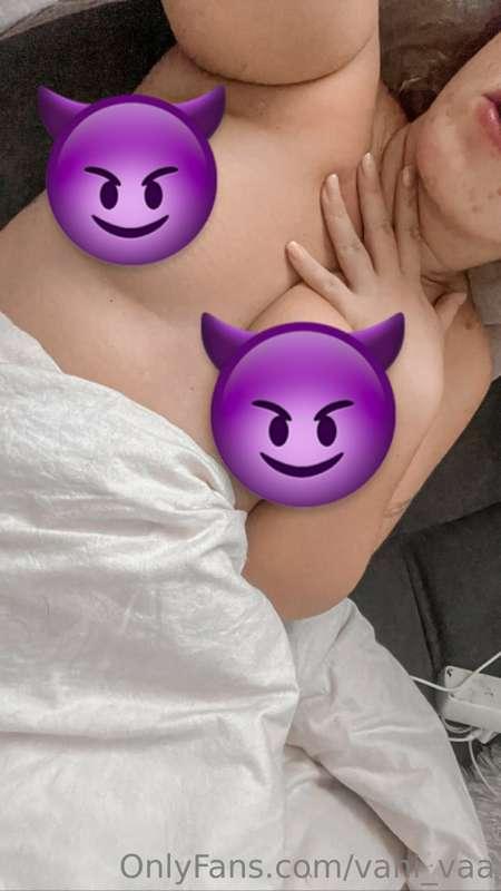 GRATIS unzensiert auf mein VIP
https://onlyfans.com/vani_v
•..