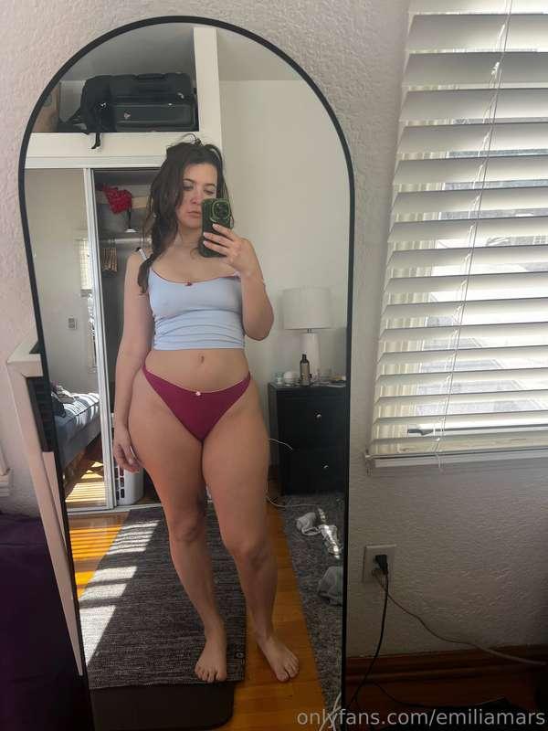 how would you describe my thighs 