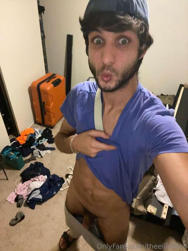 Un packing sucks haha but hey my dicks out! 🥵
