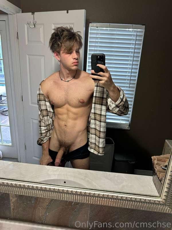 I know you want it in your mouth, tip me for it ;)