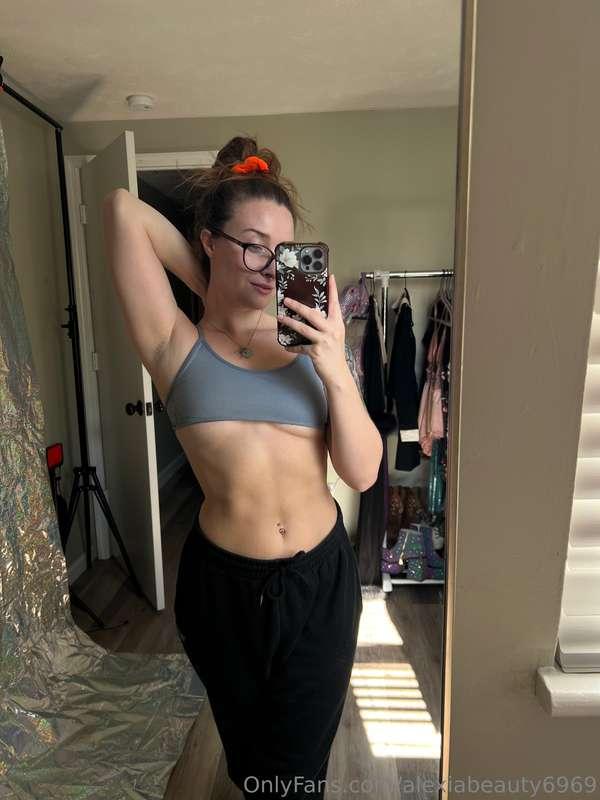 Going to the gym in my tiny sports bras like it’s my job