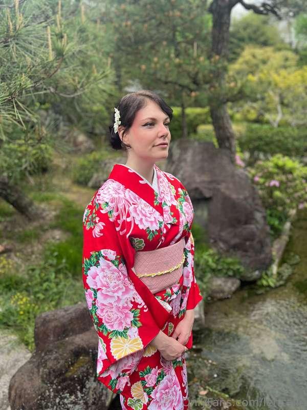 Here’s my traditional kimono look! I had so much fun in Kyot..