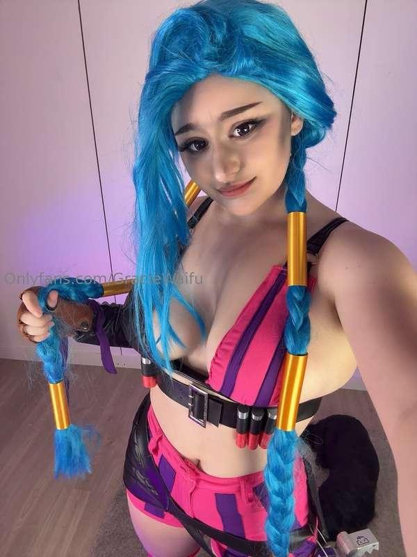 who’s gonna be my Ekko? :3