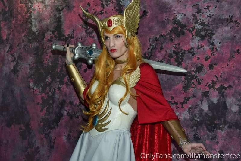 lilymonsterfree image #9