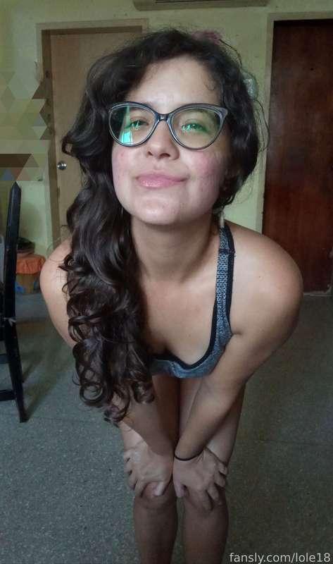 Would you fuck me? Be honest ☺️

#fyp #lole18 #handjob #custom #girlfriend #hairypussy #anal #hairy #pee #dildo