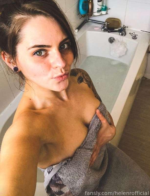helenrofficial image #3