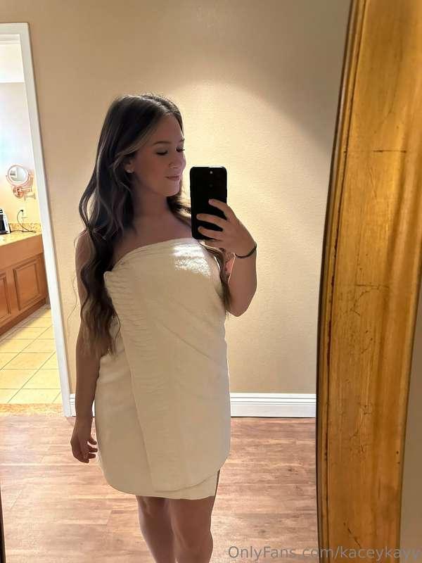 Swipe to take my towel off 💦