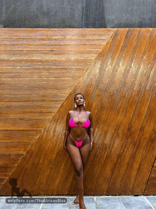 I'm hoping at least one of you is jerking off to me right no..