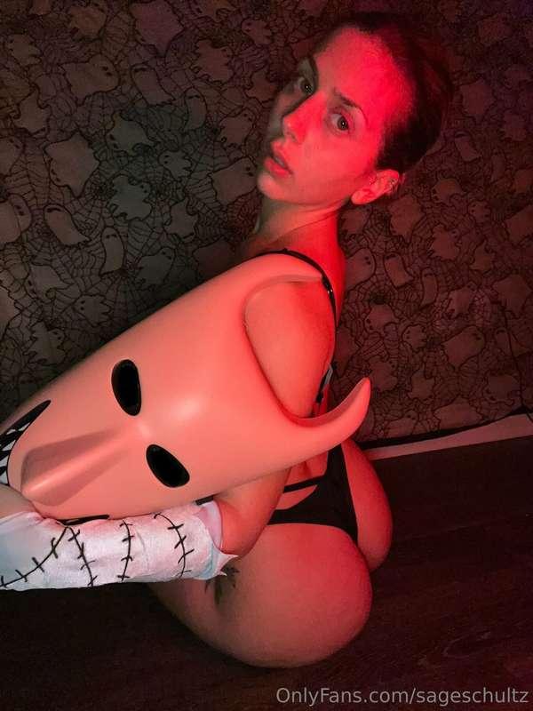 My booty wants you…
