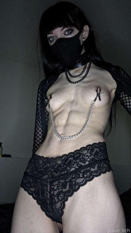 Care to give them a tug?

#pain #painplay #smalltits #clamps #fitwomen #petite #pale #lingerie #lace #collar