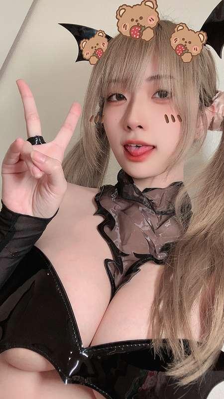 Get your candies ready~ Halloween is coming!