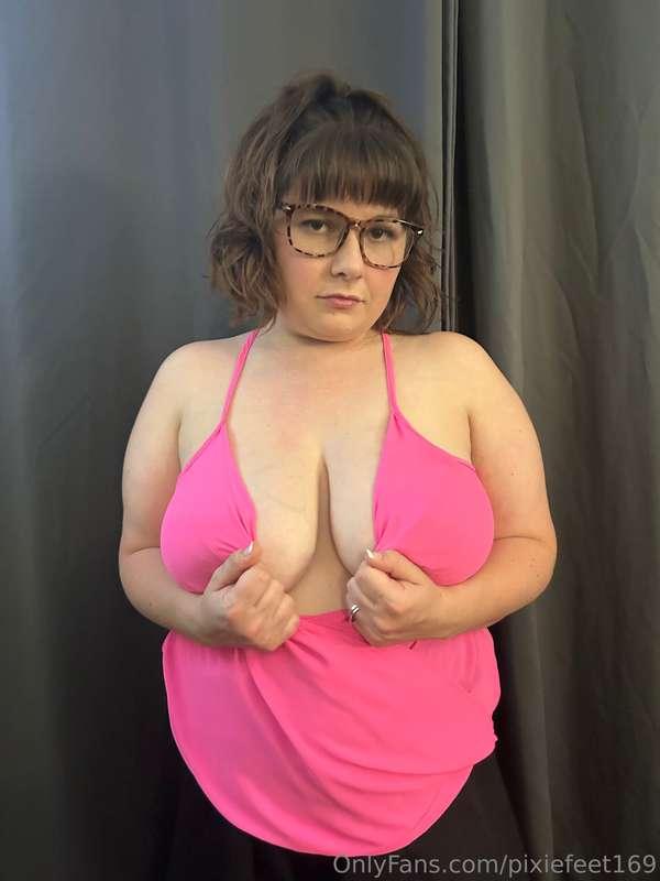 This top ok without a bra?