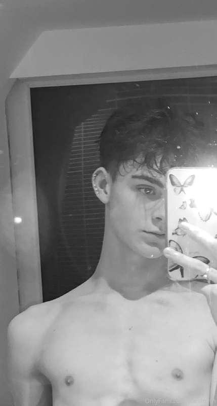 Idk what I’m going here 😂LOL enjoy 😂
