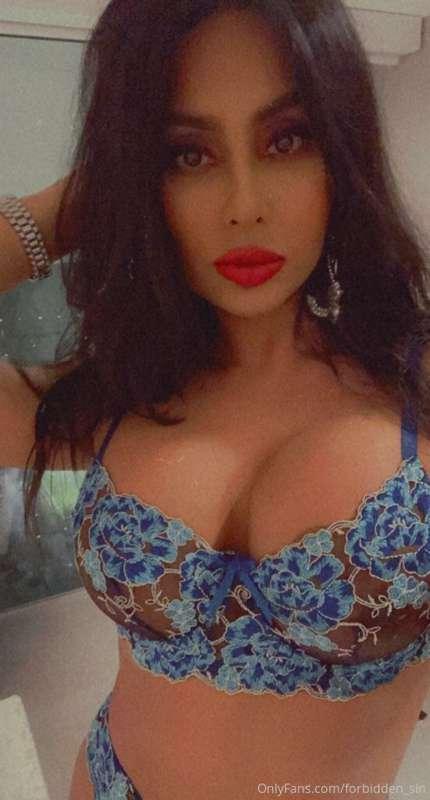 So, do you want me in sexy lingerie next time you see me?DM ..