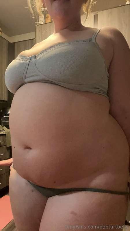 I have been feelingggg myself with all this new weight🤭