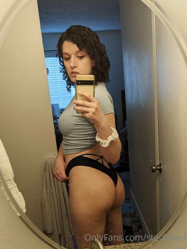 a collection of offhanded nudes I've taken over the past few..
