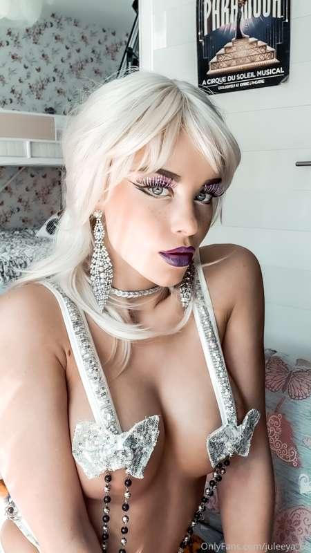 I want your cock between my boobs😍