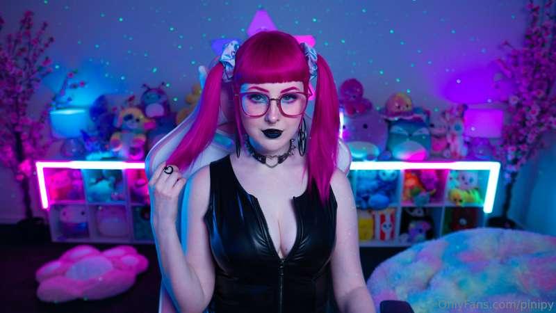 🔴LIVE NOW ON TWITCH🔴

Forever in love with this bodysuit I p..
