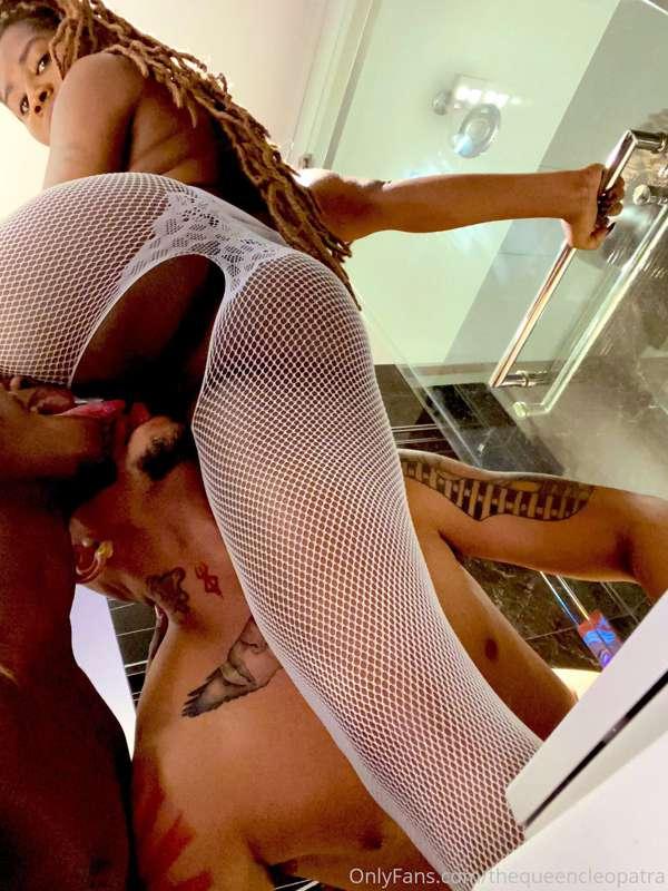 Two HEADs are better than one 😁Who do you think ate it the b..