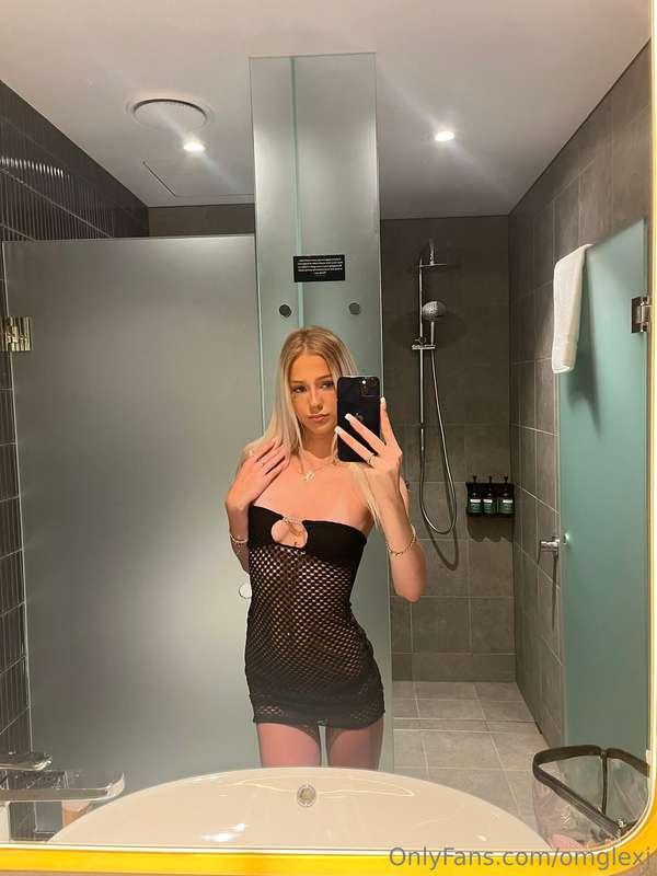 Tip 10$ on this post also like and comment to have a chance ..