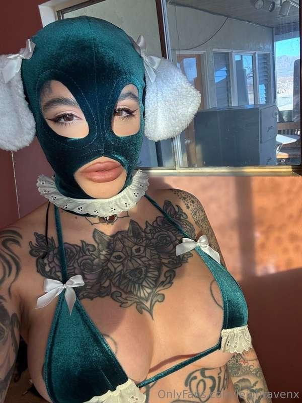 BIRTHDAY LIVE SHOW 🥳🎁🎈November 23rd at 6pm PST/9pm EST! 🖤