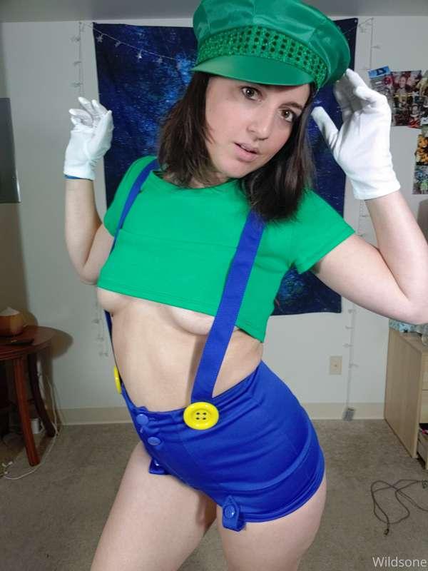 Have you seen the Luigi photo set yet?  Do you know what hap..