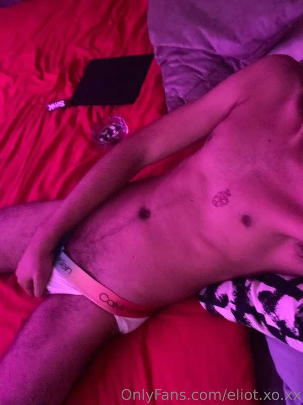 eliot.xo.xx image #0