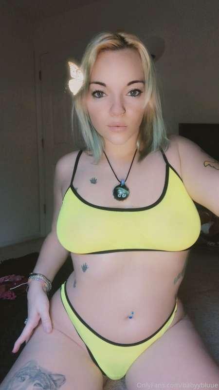 I look like a lemon drop bahahha