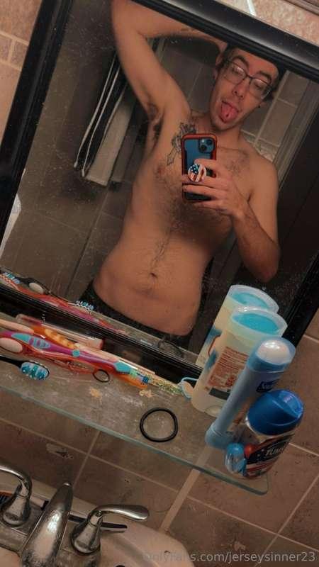 Should i pull them down? Let me show you what im packing🍆👅