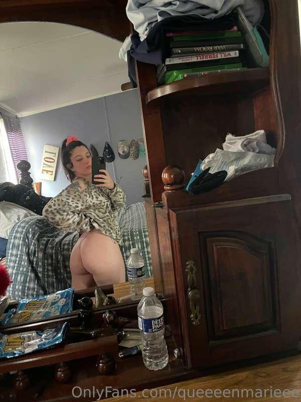 queeeenmarieee image #0