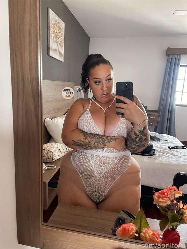 aprilfoxx image #0