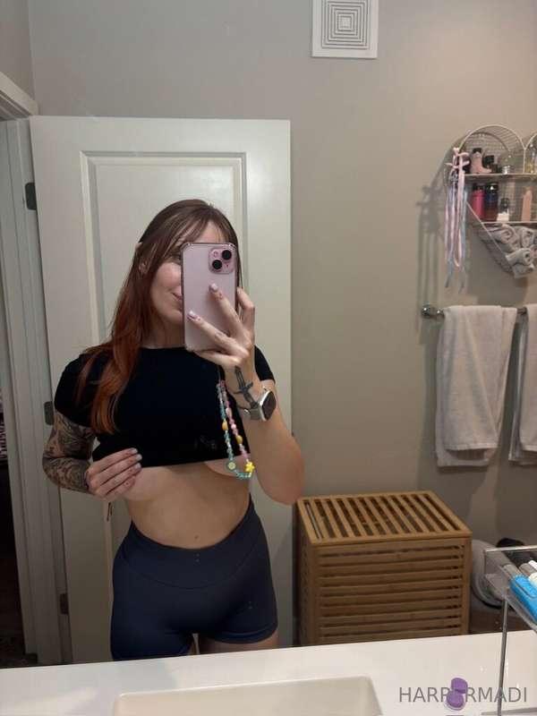 i got so sweaty in my tight gym clothes ;)