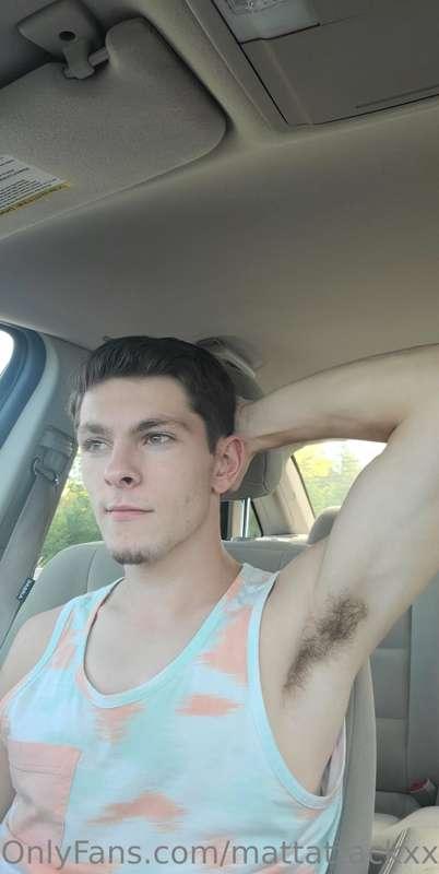 Little photo shoot in my car, liked too many of them to choo..