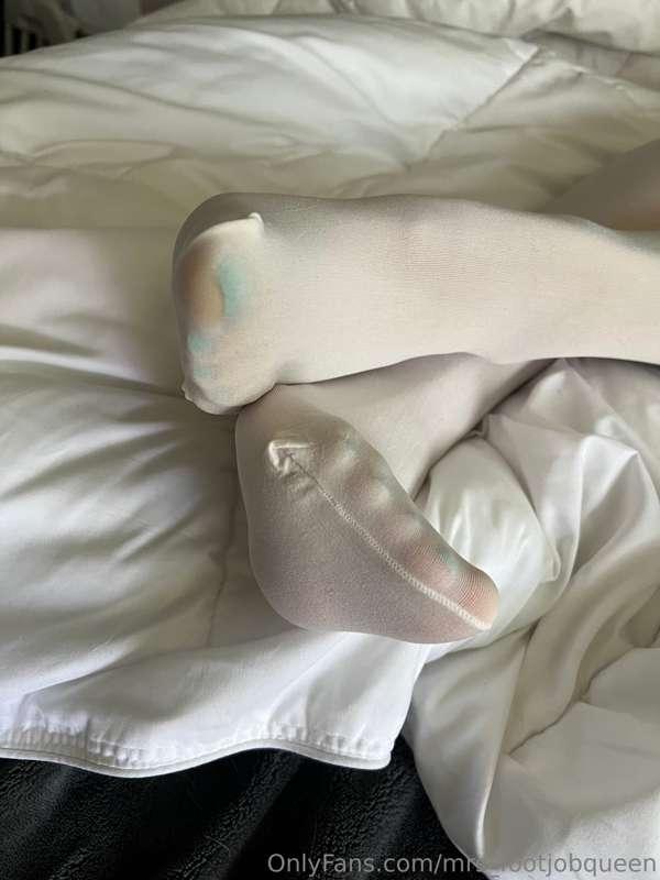 mrs_footjobqueen image #10