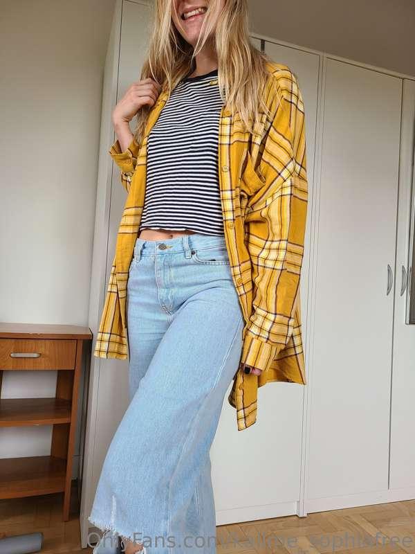 Casual thursday ... I love to wear my flannel