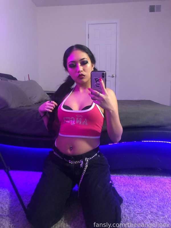 theeangelinex image #2