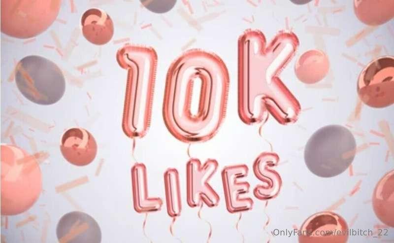 I'm celebrating 10 K likes!! ♥️♥️ Thanks to you!! 🥰 Leave me..
