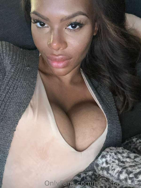 This look? It definitely means trouble. 😈✨