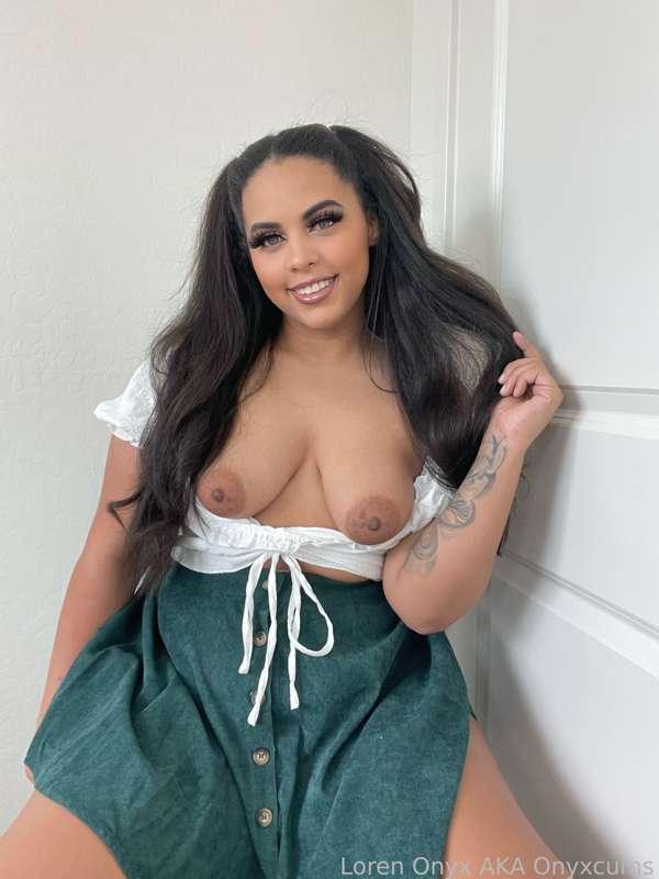 onyxcums image #1